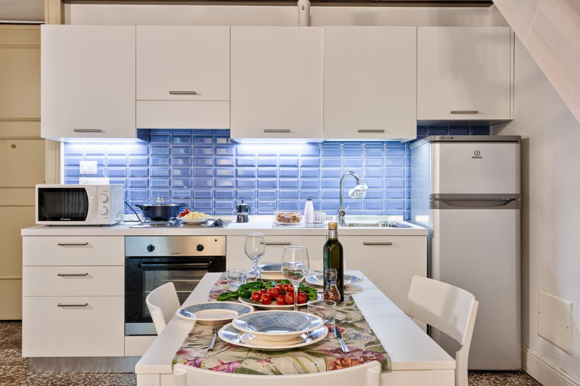 Apartments To Art Турин Екстер'єр фото